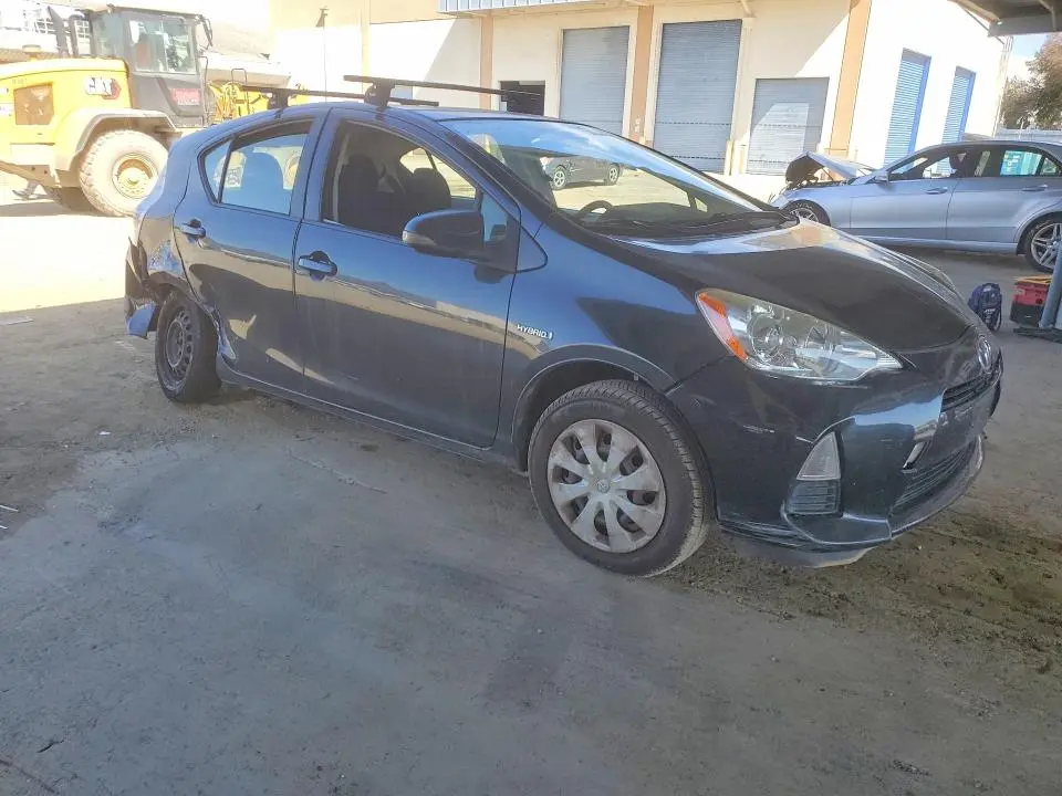 2014 TOYOTA PRIUS C TWO  