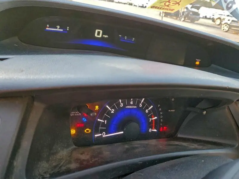 2014 HOND CIVIC LX   