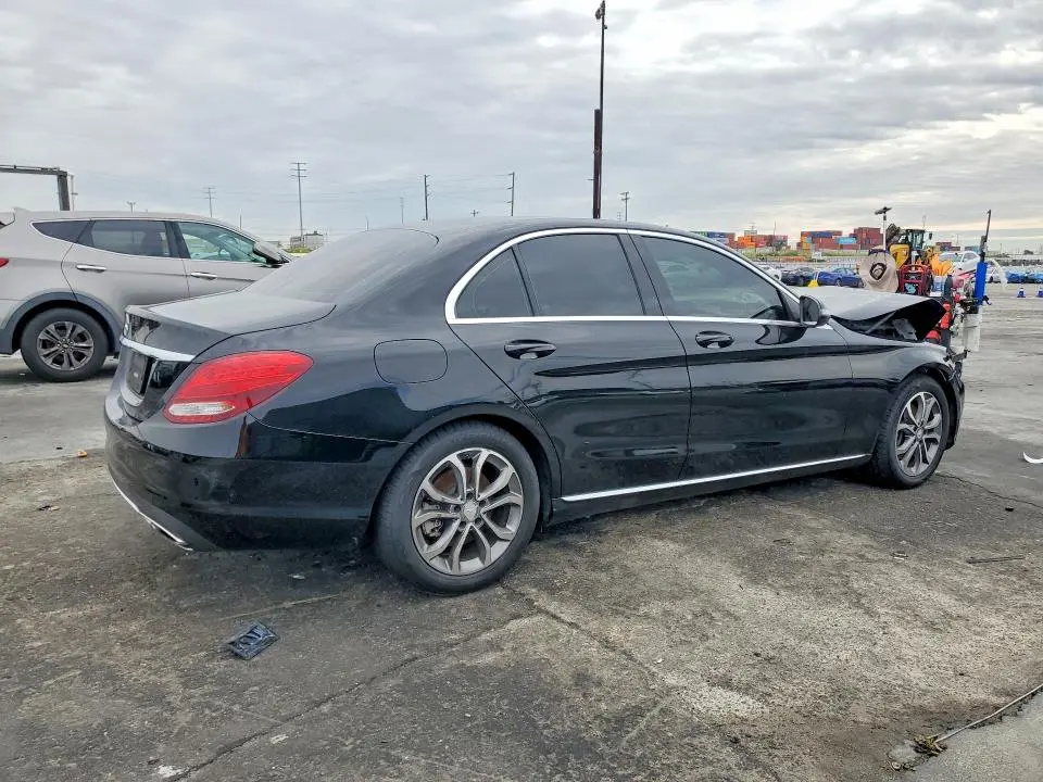 2016 MERCEDES-BENZ C 300  