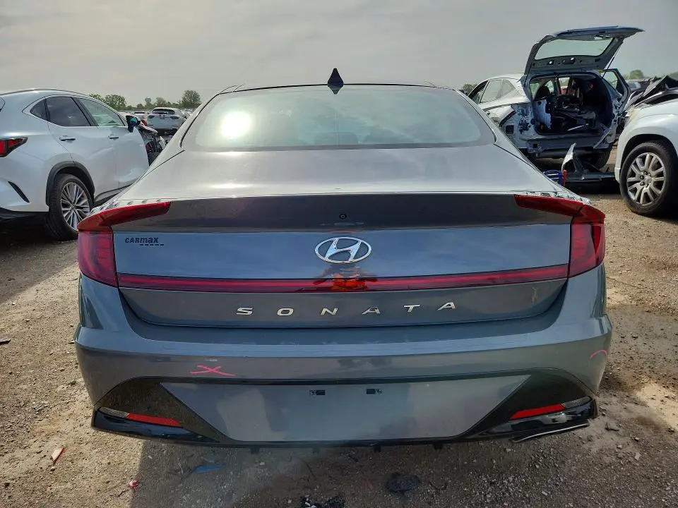 2022 HYUNDAI SONATA SEL  