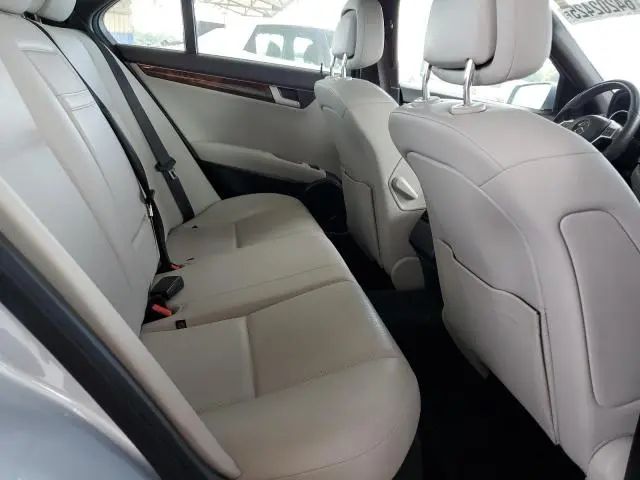 2013 MERCEDES-BENZ C 250  