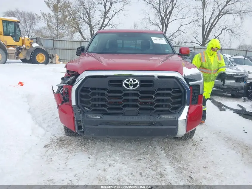 2022 TOYOTA TUNDRA SR5