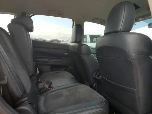 2019 MITSUBISHI OUTLANDER SE