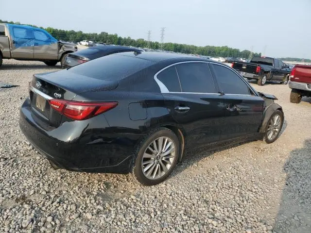 2018 INFINITI Q50 LUXE  
