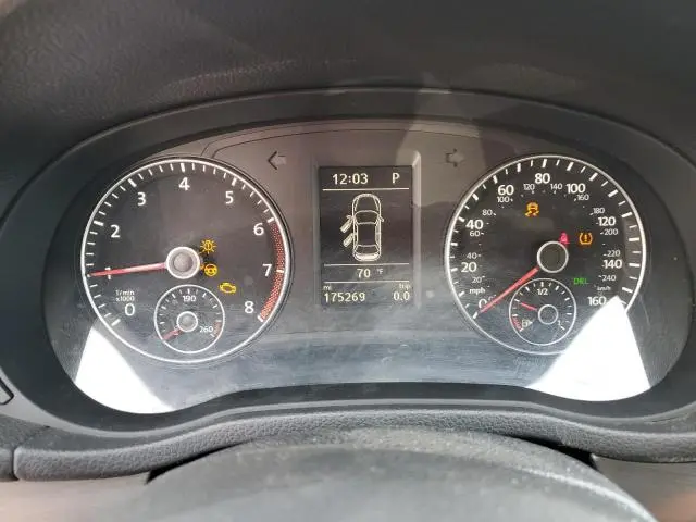 2015 VOLKSWAGEN PASSAT SE  