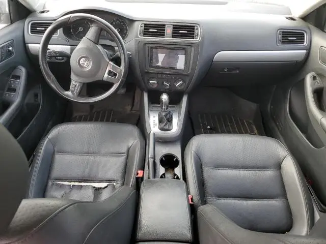 2013 VOLKSWAGEN JETTA SE  