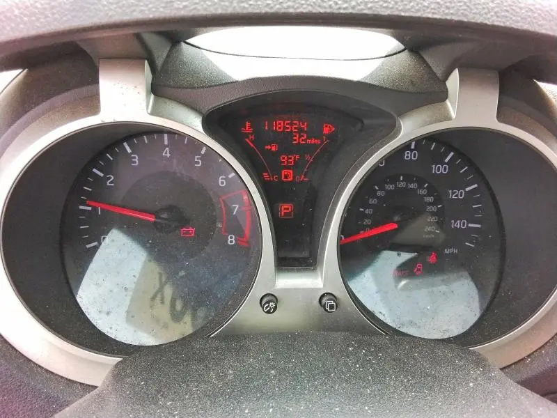 2014 NISSAN JUKE S  