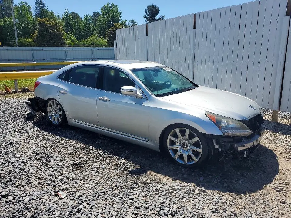 2011 HYUNDAI EQUUS SIGNATURE  