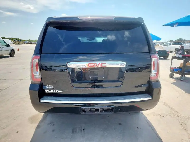 2015 GMC YUKON DENALI  
