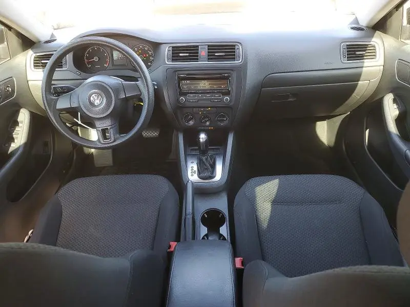 2013 VOLKSWAGEN JETTA BASE  