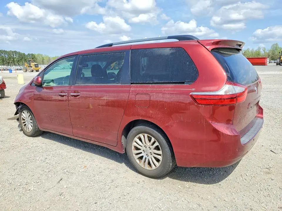 2015 TOYOTA SIENNA   