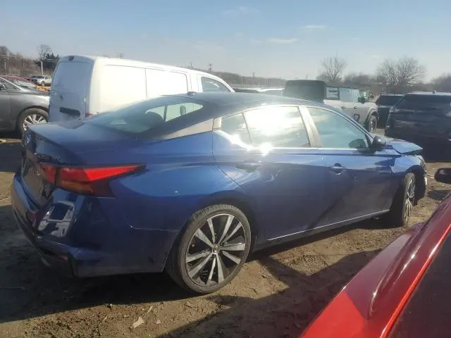 2022 NISSAN ALTIMA SR  