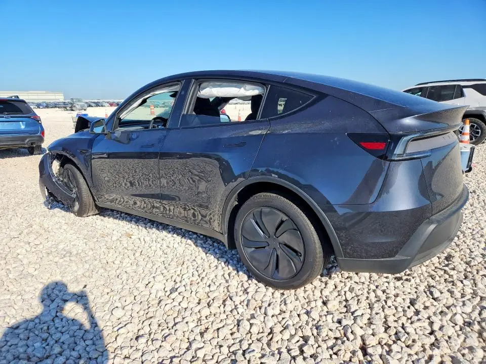 2026 TESLA MODEL Y   