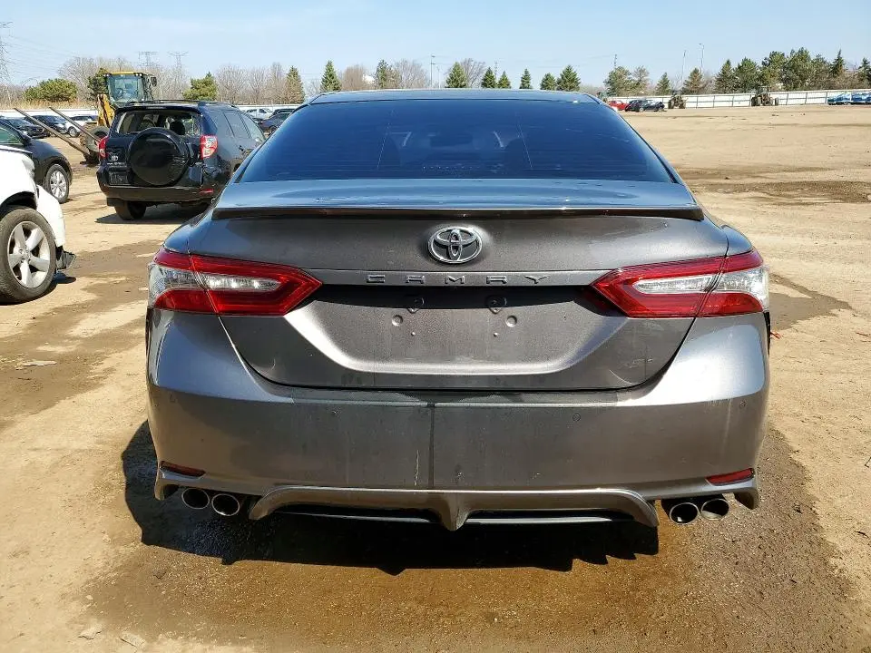 2018 TOYOTA CAMRY XSE  