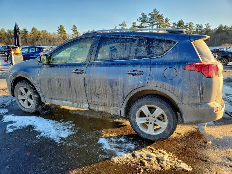 2013 TOYOTA RAV4 XLE  