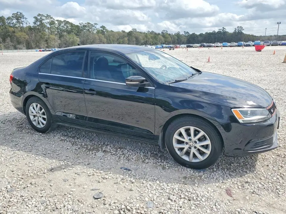 2014 VOLKSWAGEN JETTA SE  