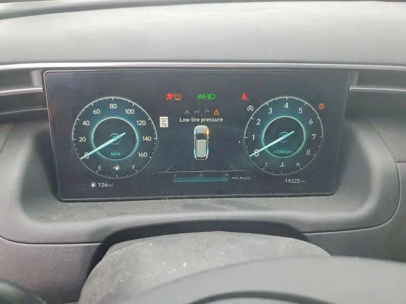 2024 HYUNDAI TUCSON SEL  
