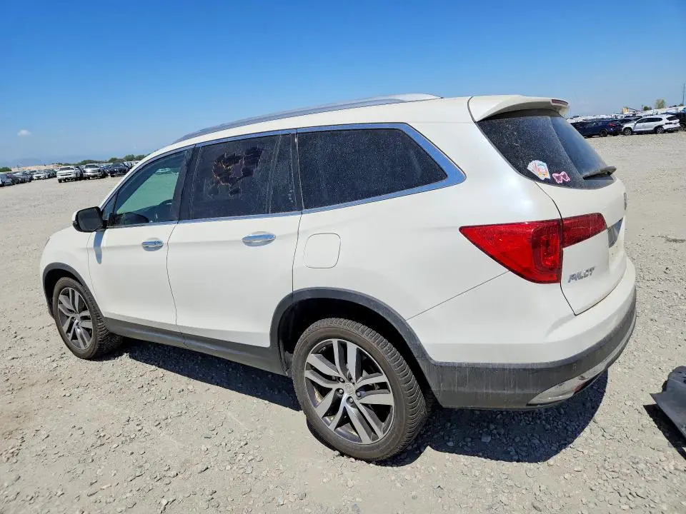 2017 HONDA PILOT TOURING  