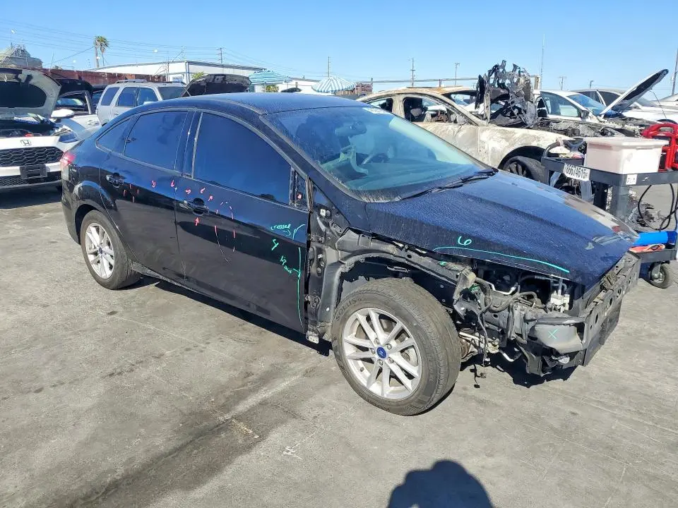 2018 FORD FOCUS SE  