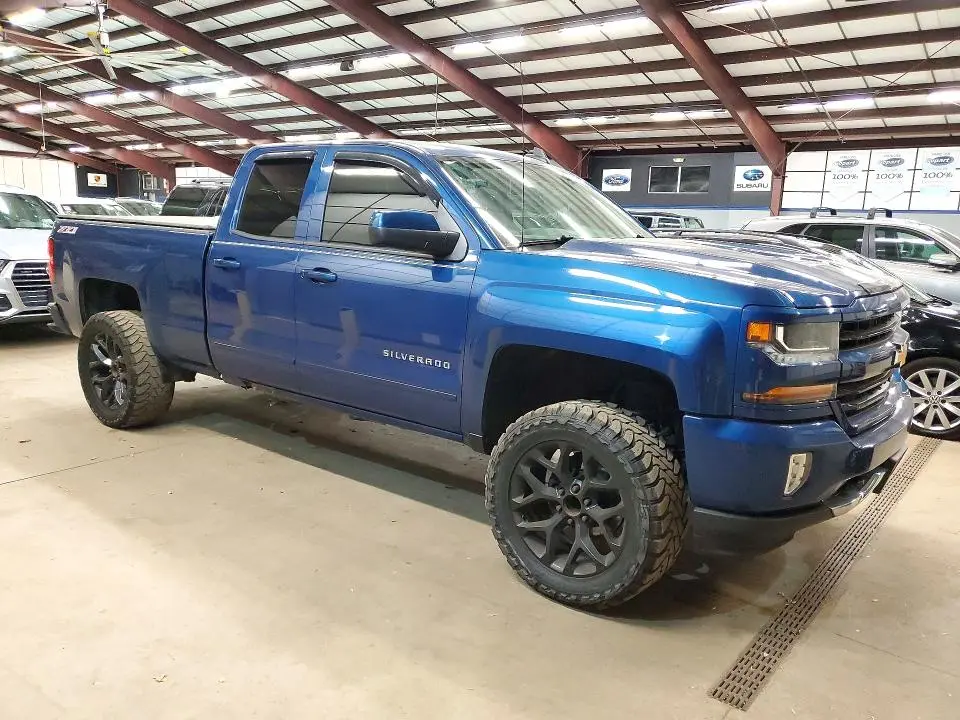 2017 CHEVROLET SILVERADO K1500 LT  