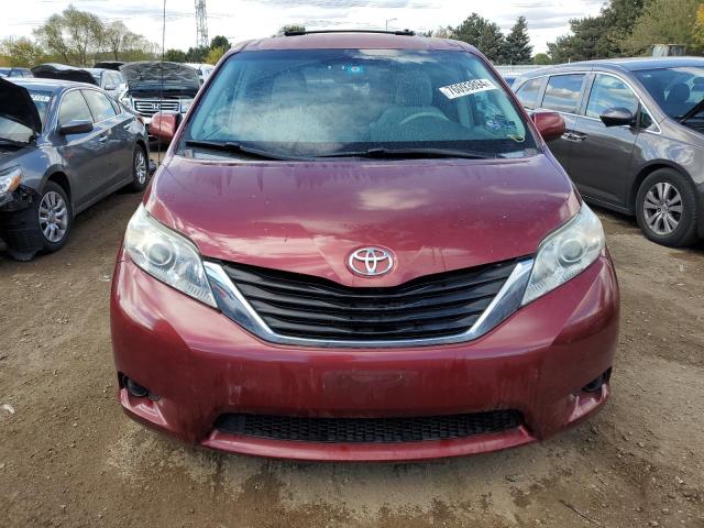 2011 TOYOTA SIENNA LE