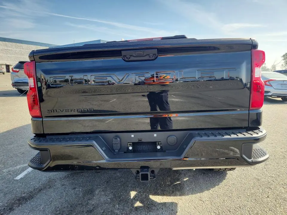 2025 CHEVROLET SILVERADO C1500 CUSTOM  