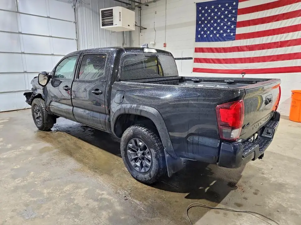 2021 TOYOTA TACOMA SR5 V6  
