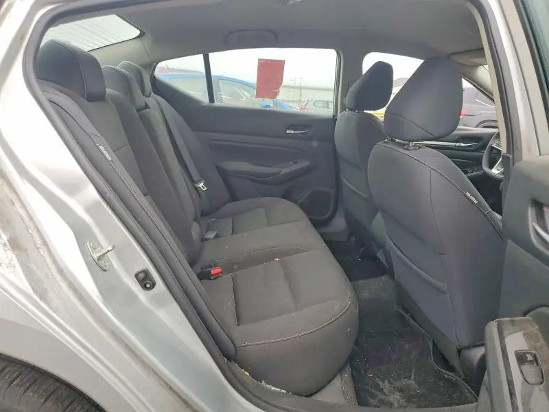 2021 NISSAN ALTIMA SV  