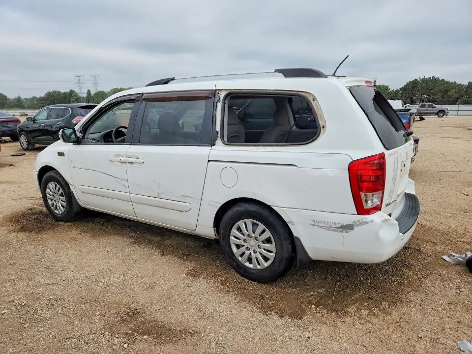 2011 KIA SEDONA LX  