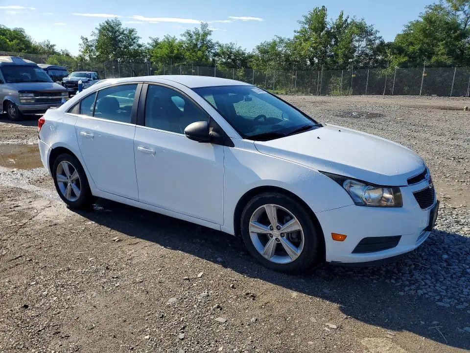 2011 CHEVROLET CRUZE LS  