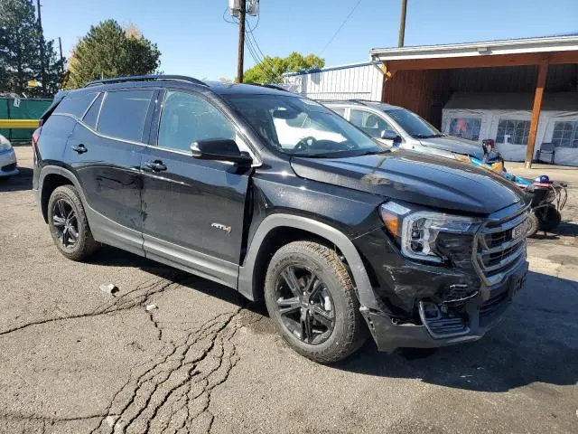 2022 GMC TERRAIN AT4  