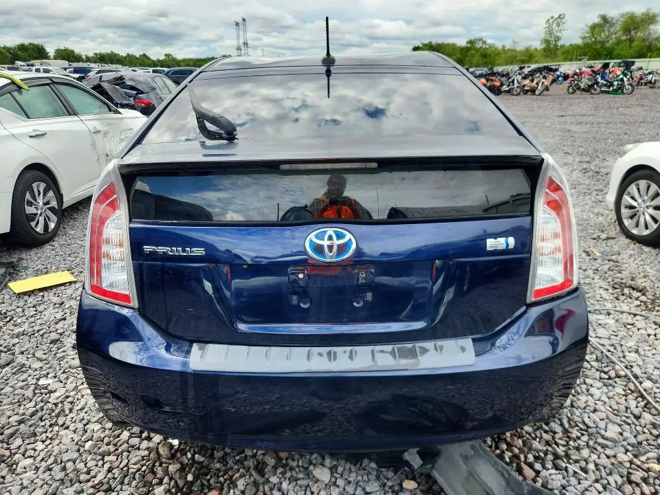 2013 TOYOTA PRIUS THREE  