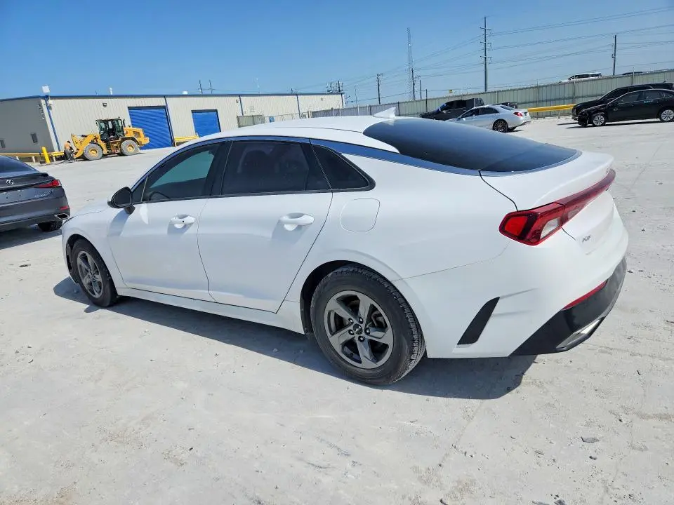 2022 KIA K5 LXS  