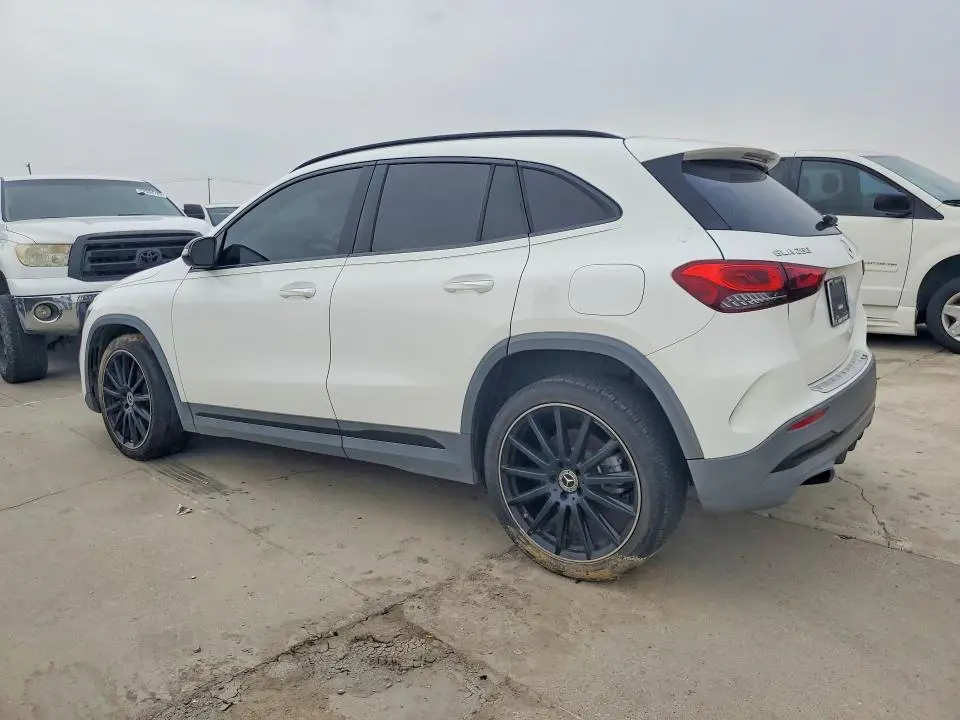 2021 MERCEDES-BENZ GLA 250  