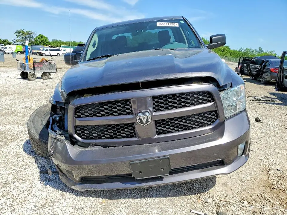 2016 RAM 1500 ST  