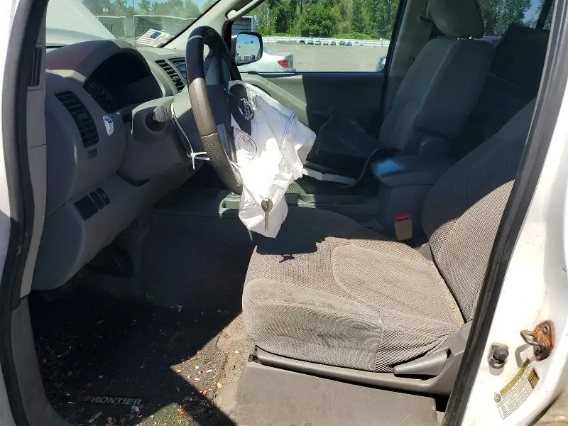 2011 NISSAN FRONTIER S  