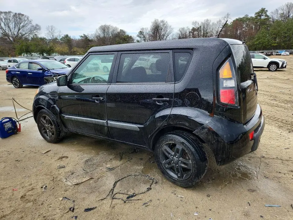 2011 KIA SOUL +  