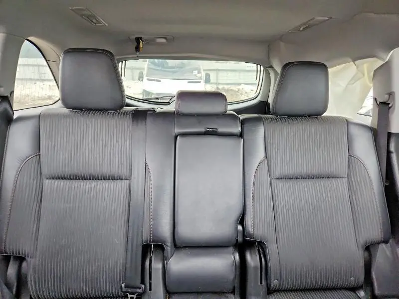 2015 TOYOTA HIGHLANDER LE  