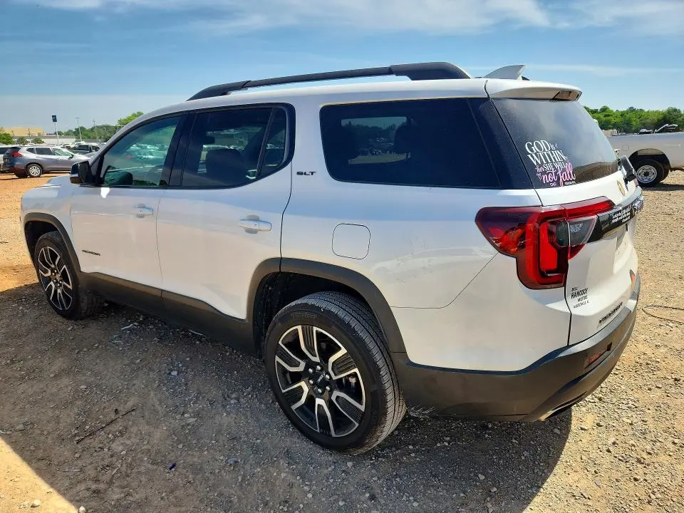 2021 GMC ACADIA SLT  