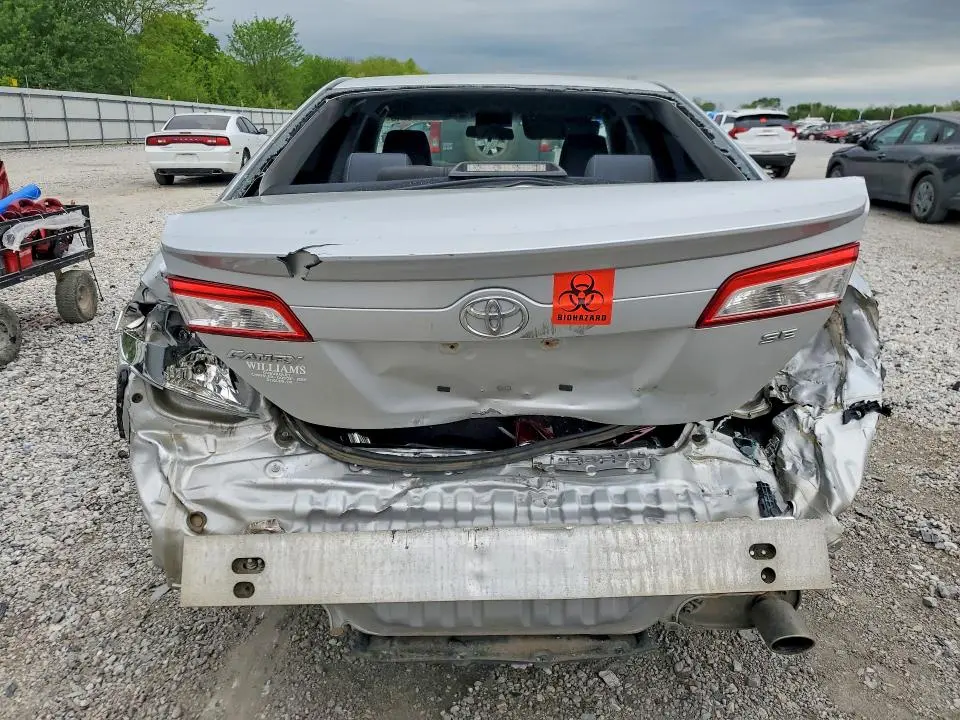 2012 TOYOTA CAMRY SE  