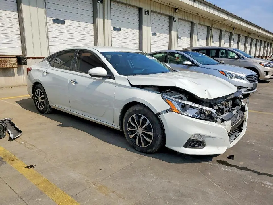 2020 NISSAN ALTIMA S  