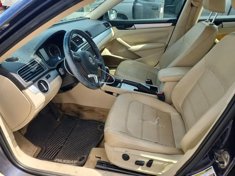 2012 VOLKSWAGEN PASSAT SE  