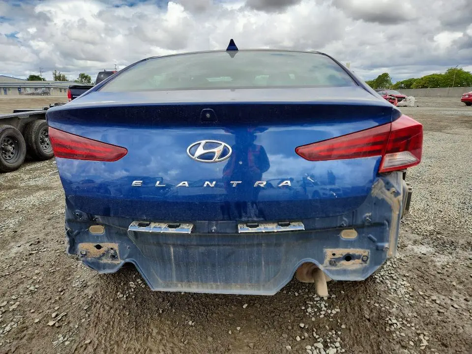 2020 HYUNDAI ELANTRA SEL  