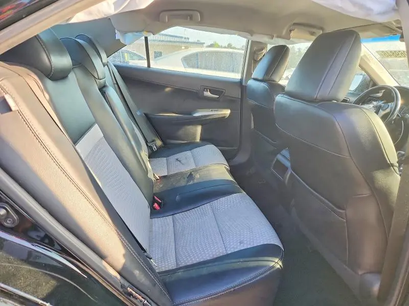 2012 TOYOTA CAMRY SE  
