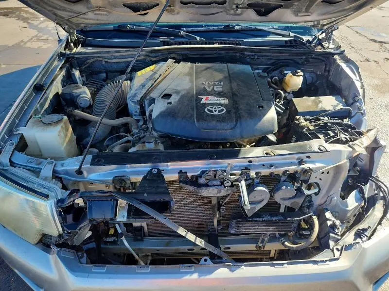 2014 TOYOTA TACOMA V6  