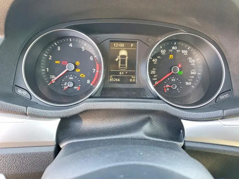 2017 VOLKSWAGEN PASSAT S  