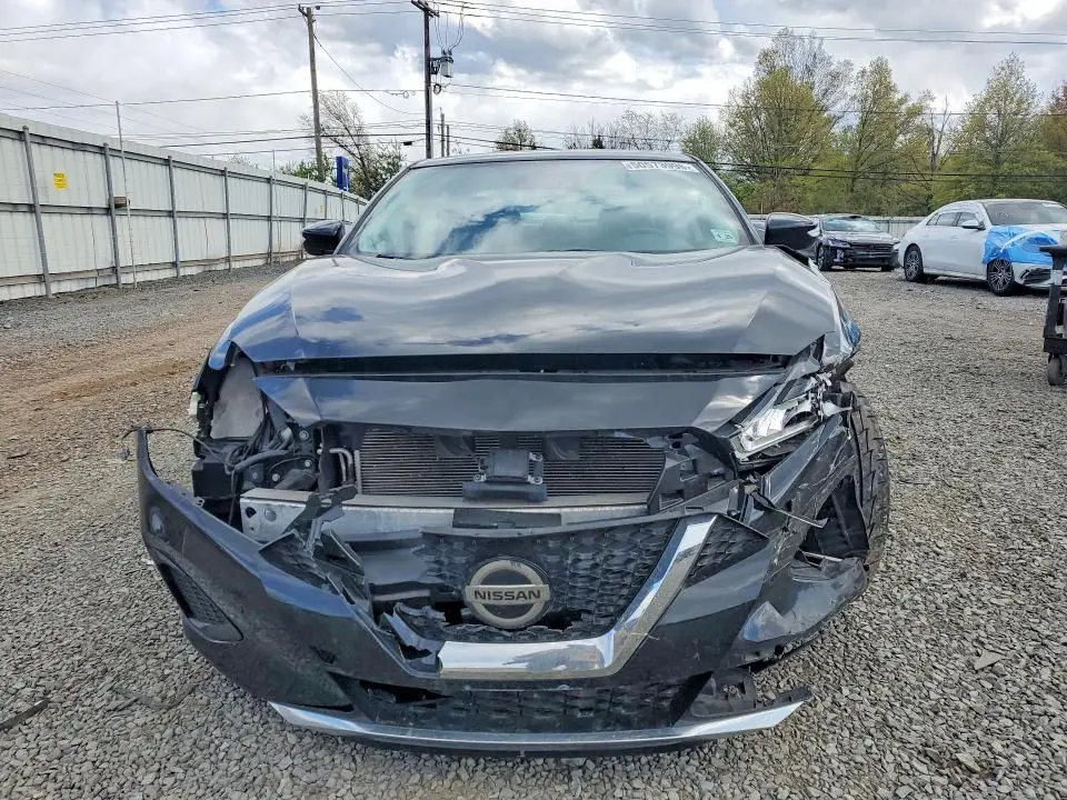 2021 NISSAN MAXIMA SV  