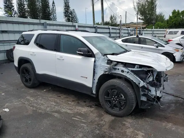 2021 GMC ACADIA AT4  
