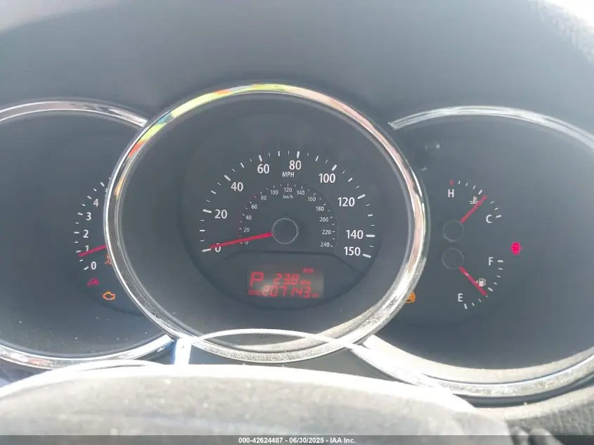 2012 KIA SORENTO LX