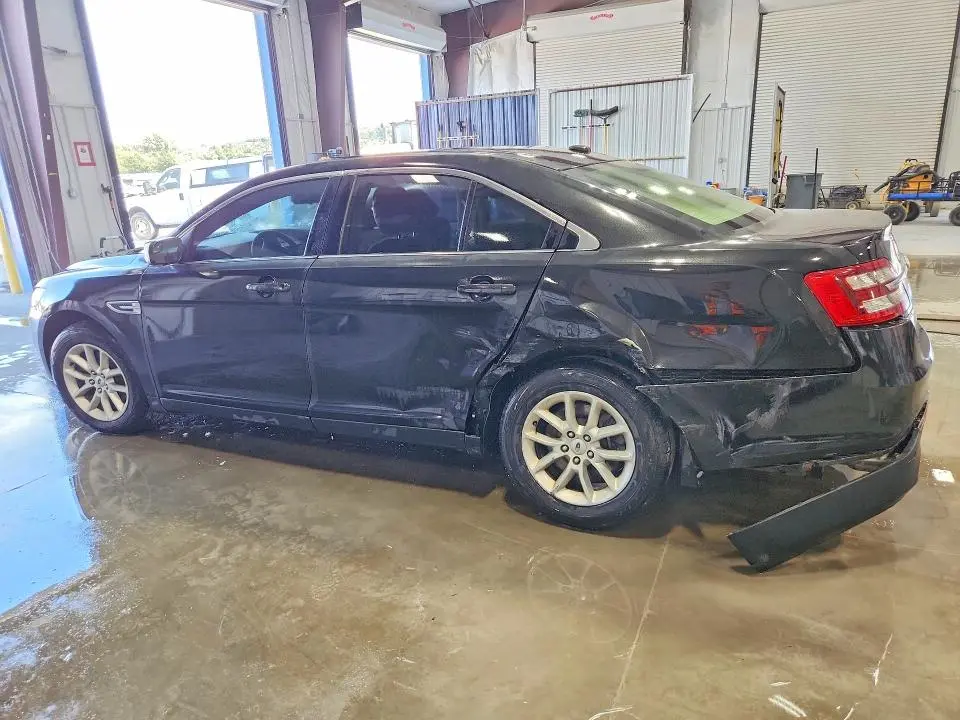 2013 FORD TAURUS SE  